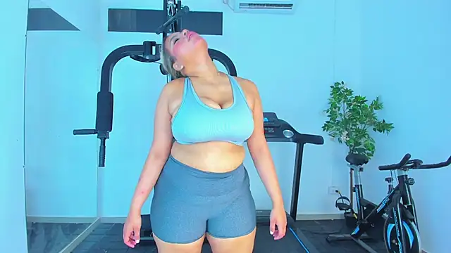 Carlota peach online show from February 10, 3:46 am