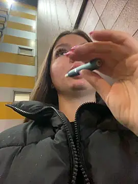 KrisMagnoly online show from September 23, 5:16 pm