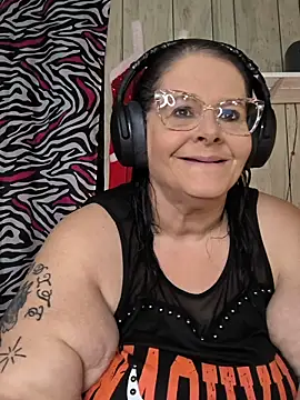 davisdesiresxh online show from November 4, 2:27 pm