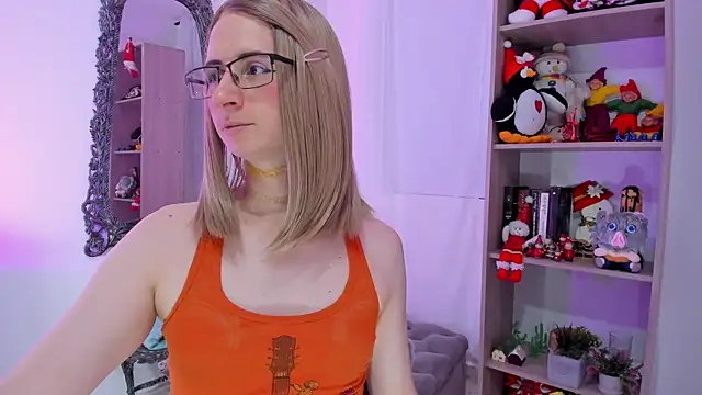 KimberlyJohnsoon online show from December 21, 5:09 pm