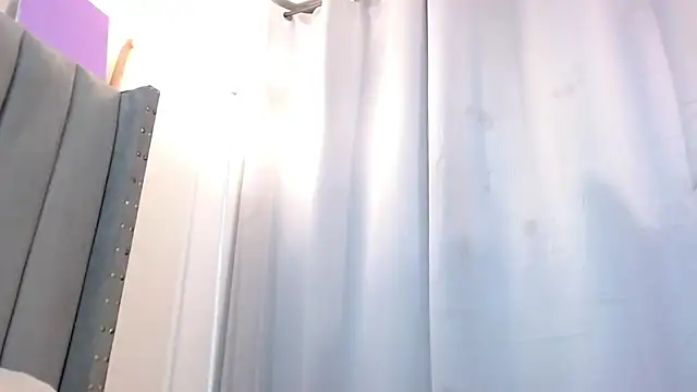 Snapshot of dojacandice chatting on February 1, 2:47 am dojacandice online show from February 1, 2:47 am