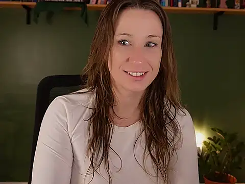 Snapshot of callmedemme chatting on June 2, 5:59 pm callmedemme online show from June 2, 5:59 pm