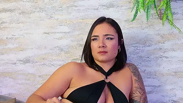 Snapshot of Lea_Foster chatting on March 6, 10:15 pm Lea Foster online show from March 6, 10:15 pm