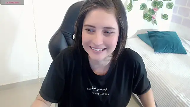 tania sweet   online show from January 28, 4:41 pm