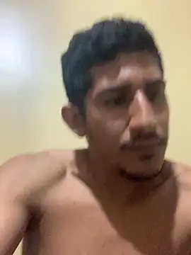 Snapshot of Andreson26 chatting on November 28, 5:59 pm Andreson26 online show from November 28, 5:59 pm