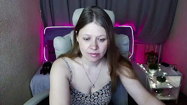 alekasamui online show from March 3, 1:31 am