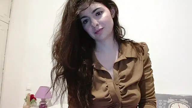 Snapshot of desirmiss1 chatting on June 8, 6:58 am desirmiss1 online show from June 8, 6:58 am