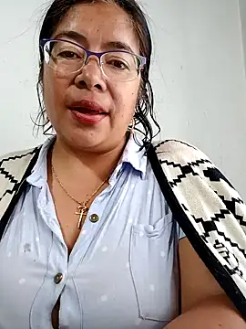   valentina18 online show from December 28, 1:17 pm