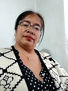   valentina18 online show from December 30, 8:36 pm