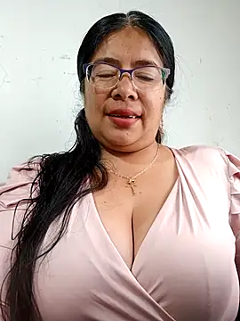   valentina18 online show from February 23, 1:21 pm