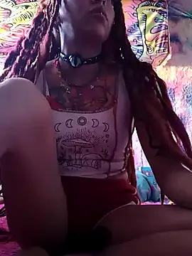 BABYUNICORN online show from December 8, 10:57 pm