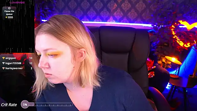 Snapshot of Tinker_Belll chatting on February 15, 5:09 am Tinker Belll online show from February 15, 5:09 am