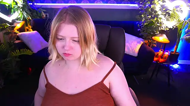 Snapshot of Tinker_Belll chatting on March 14, 1:05 am Tinker Belll online show from March 14, 1:05 am