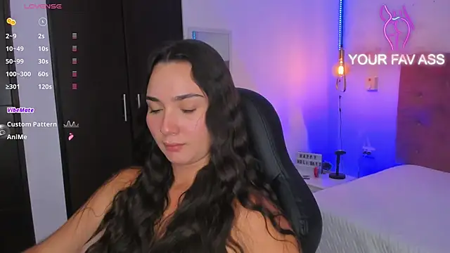 ava blue online show from January 4, 10:45 pm