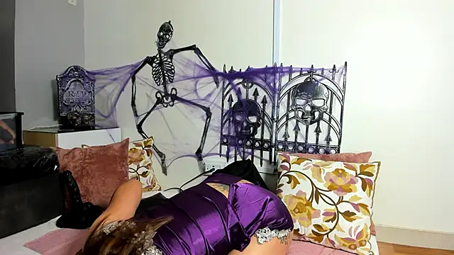 beauti wild25 online show from October 13, 7:14 pm