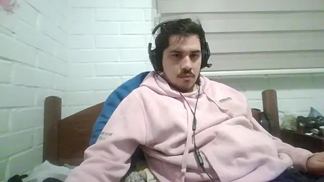 hung weeb online show from May 2, 1:43 am