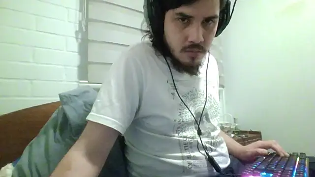 hung weeb online show from August 4, 2:37 am