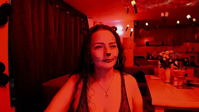 emma luxy online show from November 1, 12:45 am