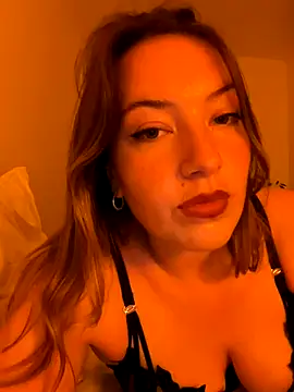 ThelovelyTilly online show from September 19, 9:26 pm