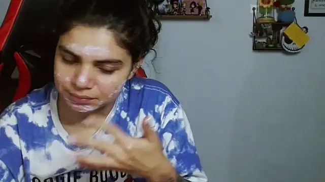 Nikkykora15 online show from December 6, 2:02 am