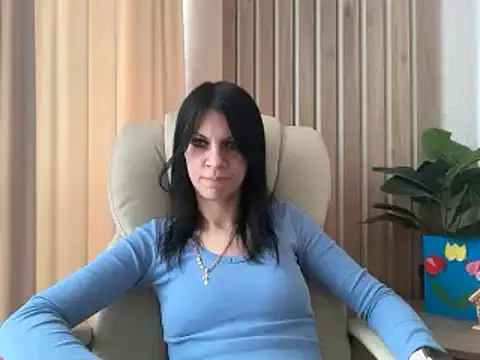 Snapshot of InjaAtHome chatting on March 31, 7:42 am InjaAtHome online show from March 31, 7:42 am