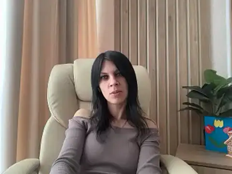 Snapshot of InjaAtHome chatting on April 1, 1:41 pm InjaAtHome online show from April 1, 1:41 pm