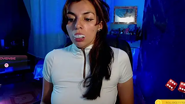 Snapshot of julieth_sex1 chatting on March 15, 2:50 am julieth sex1 online show from March 15, 2:50 am