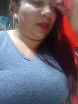 Snapshot of Alyona21 chatting on June 30, 11:39 pm Alyona21 online show from June 30, 11:39 pm