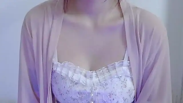 EmmySweet- online show from May 4, 5:47 am