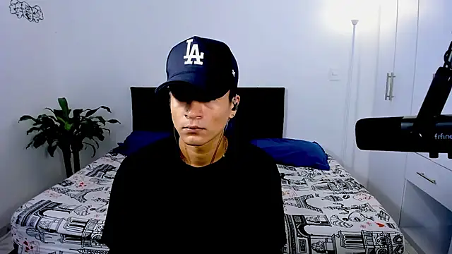 Eiden allenx online show from December 27, 2:12 pm