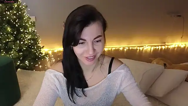Mary love16 online show from December 5, 6:10 am