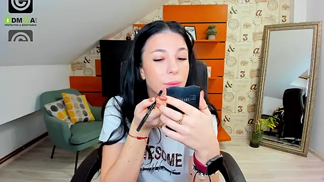 Snapshot of EmillyTaylor chatting on January 30, 4:37 am EmillyTaylor online show from January 30, 4:37 am