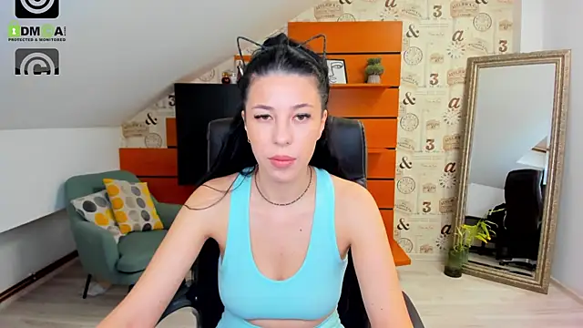 Snapshot of EmillyTaylor chatting on February 4, 4:26 am EmillyTaylor online show from February 4, 4:26 am