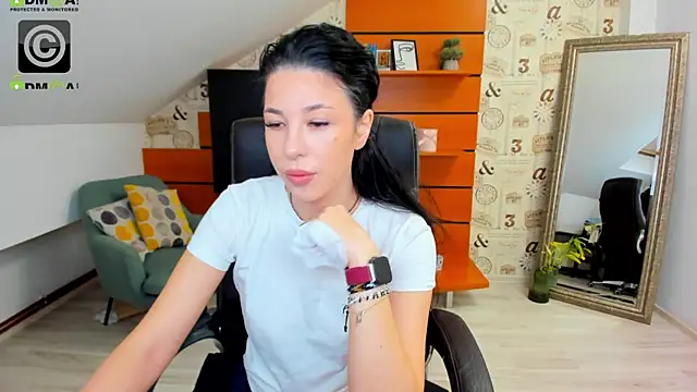 Snapshot of EmillyTaylor chatting on February 5, 4:27 am EmillyTaylor online show from February 5, 4:27 am