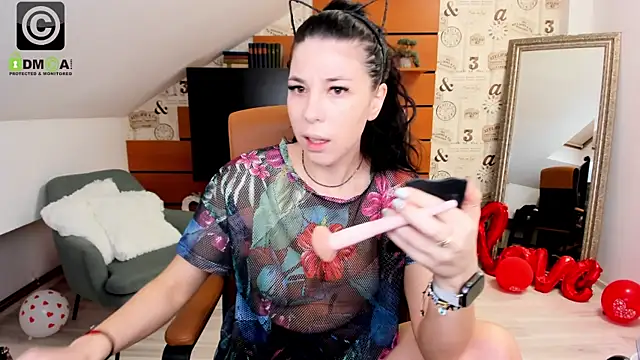 Snapshot of EmillyTaylor chatting on March 12, 4:08 am EmillyTaylor online show from March 12, 4:08 am