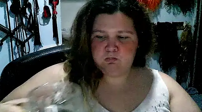 squirt322bbw online show from January 24, 1:24 am