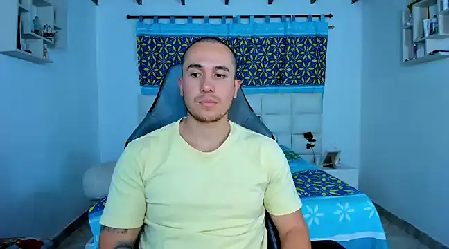 Snapshot of juan__jimenez chatting on January 21, 11:34 pm juan jimenez online show from January 21, 11:34 pm