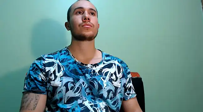 Snapshot of juan__jimenez chatting on February 22, 10:51 am juan jimenez online show from February 22, 10:51 am