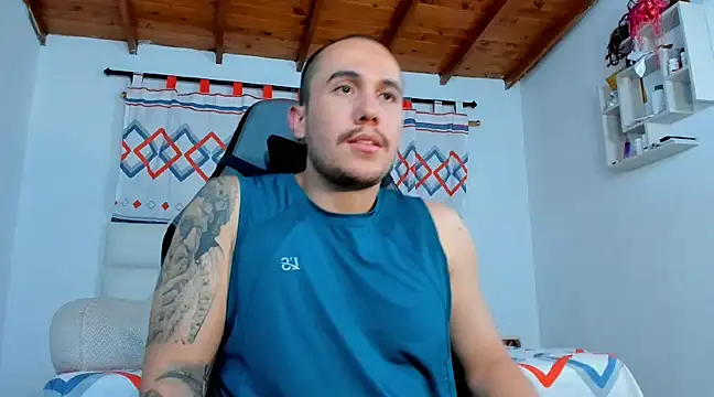 Snapshot of juan__jimenez chatting on March 12, 3:46 am juan jimenez online show from March 12, 3:46 am