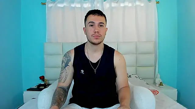 Snapshot of juan__jimenez chatting on September 11, 4:40 pm juan jimenez online show from September 11, 4:40 pm