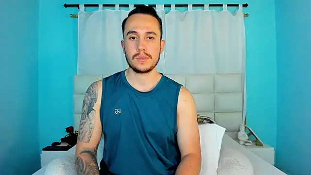 juan  jimenez online show from November 29, 5:21 am