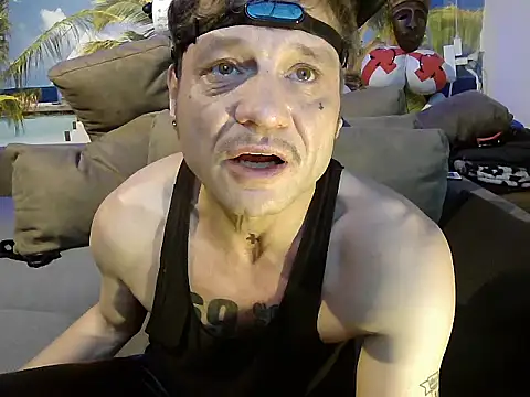 druckfug online show from February 6, 8:56 pm