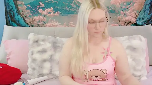 SaraBearXo online show from February 20, 1:13 am