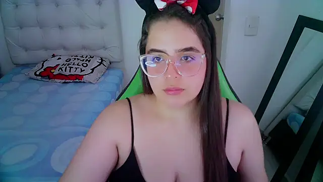  alicia z online show from December 17, 6:09 pm