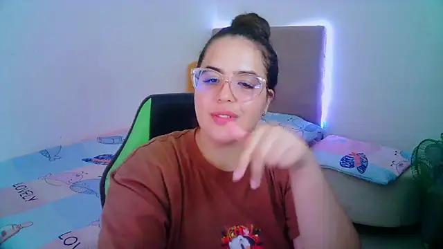  alicia z online show from February 3, 12:04 am