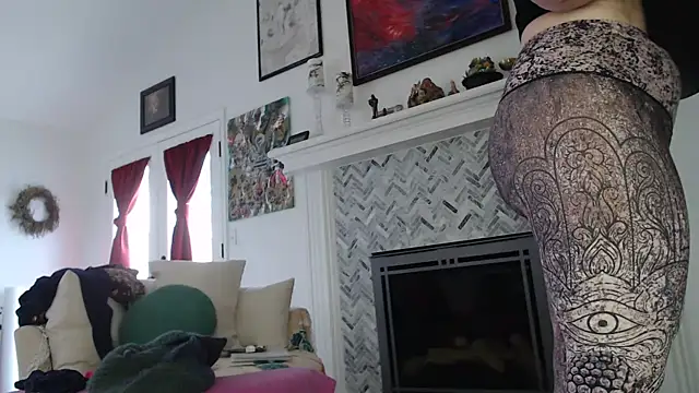 AuroraWillows online show from March 2, 7:34 pm