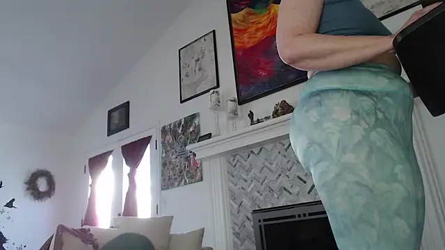 AuroraWillows online show from March 10, 3:52 pm