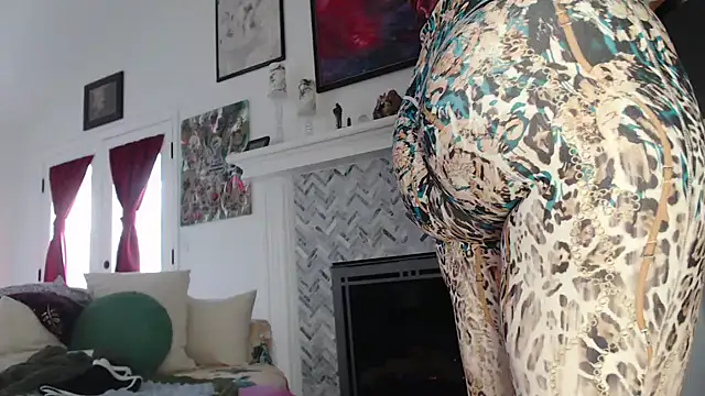 AuroraWillows online show from March 18, 2:37 pm