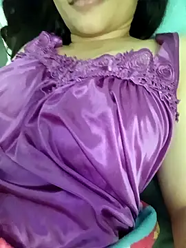 Snapshot of Beauty_Asian_Tina chatting on November 11, 6:24 am Beauty Asian Tina online show from November 11, 6:24 am