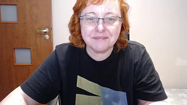 Snapshot of JoannaAndNeighbour chatting on January 16, 8:11 am JoannaAndNeighbour online show from January 16, 8:11 am